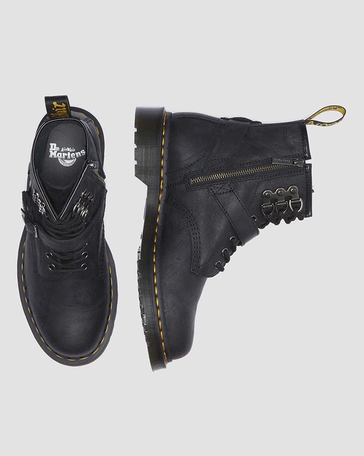 1460 ハードウェア ８ ホール ブーツ | ドクターマーチン公式オンラインショップ｜Dr.Martens