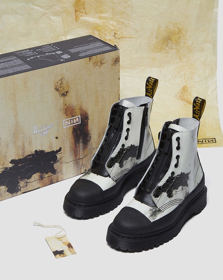 1460 NIN 8 ホール ブーツ | ドクターマーチン公式オンラインショップ｜Dr.Martens