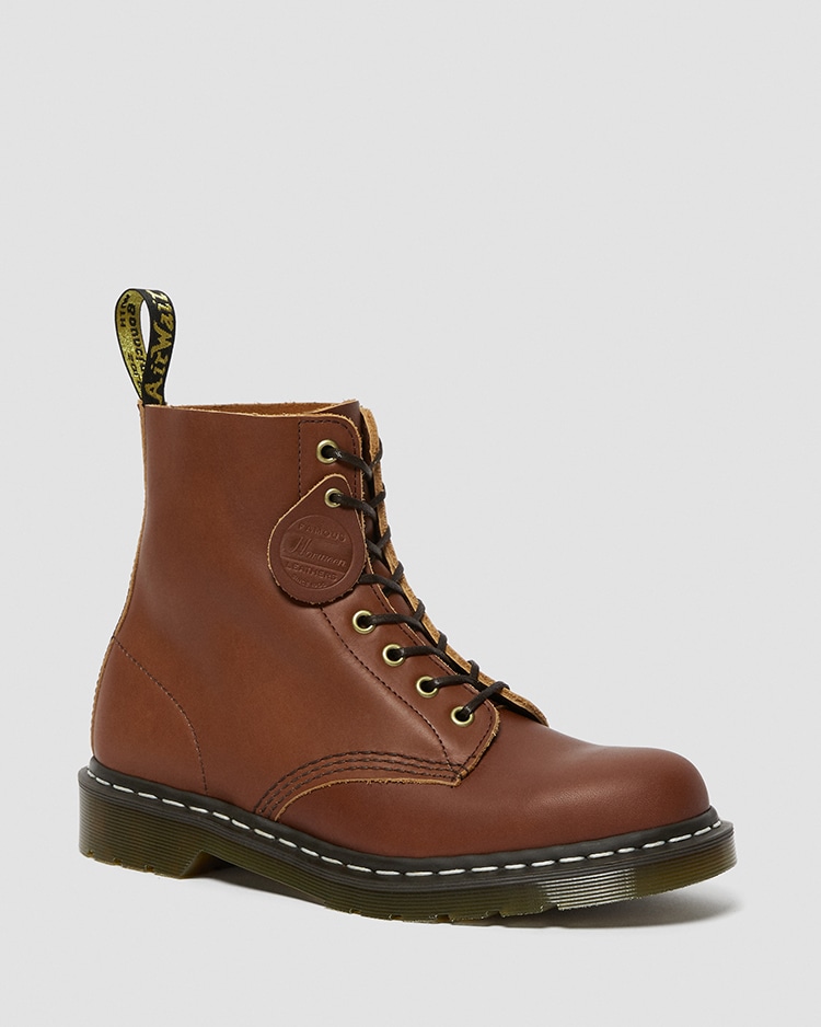 1460 Pascal Veg Tan 8 ホール ブーツ ドクターマーチン公式オンラインショップ Dr Martens