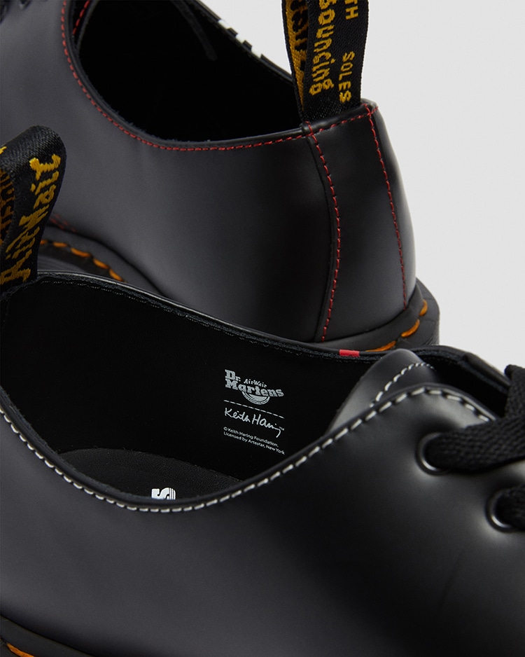 1461 Keith Haring 3 ホール シューズ ドクターマーチン公式オンラインショップ Dr Martens