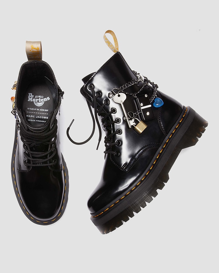 Dr.Martens × MARC JACOBS 8ホールブーツ