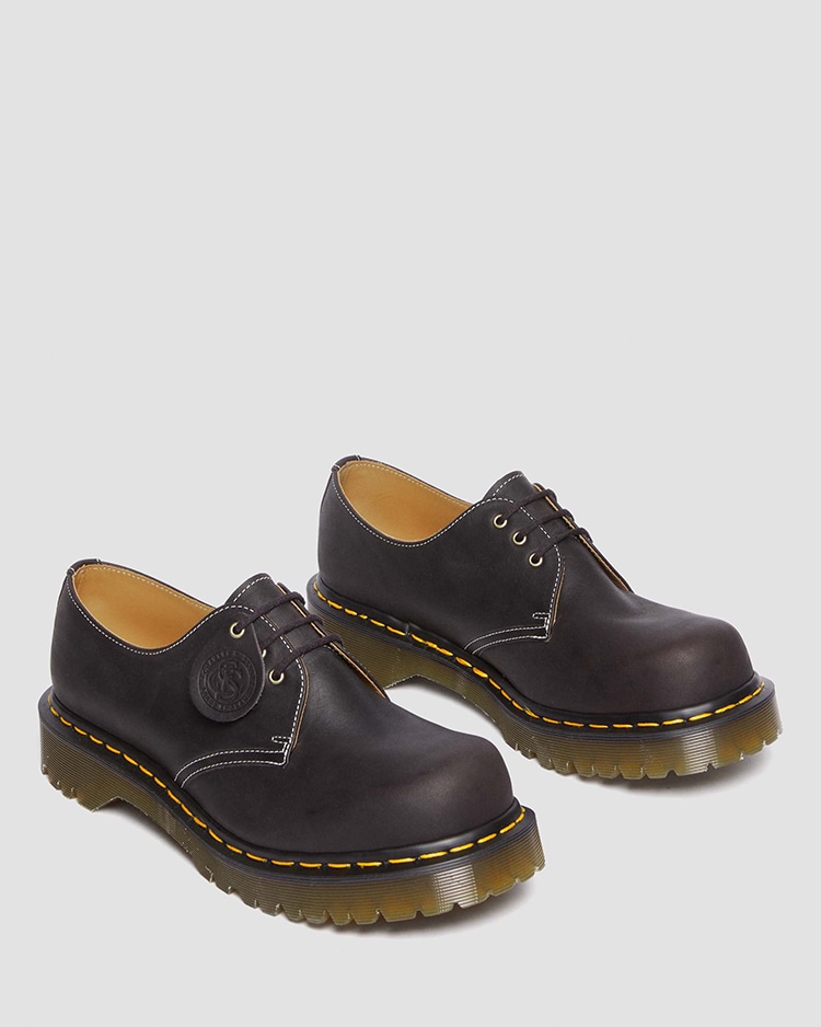 Dr.Martens MIE 1461スエードスウェード本革