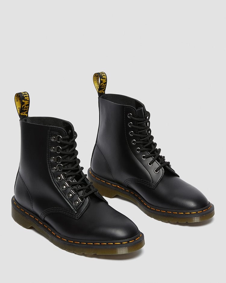 doc martens pascal 1460