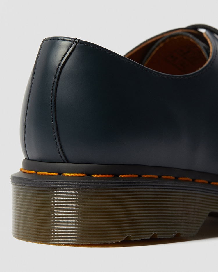 dr martens 1461 navy