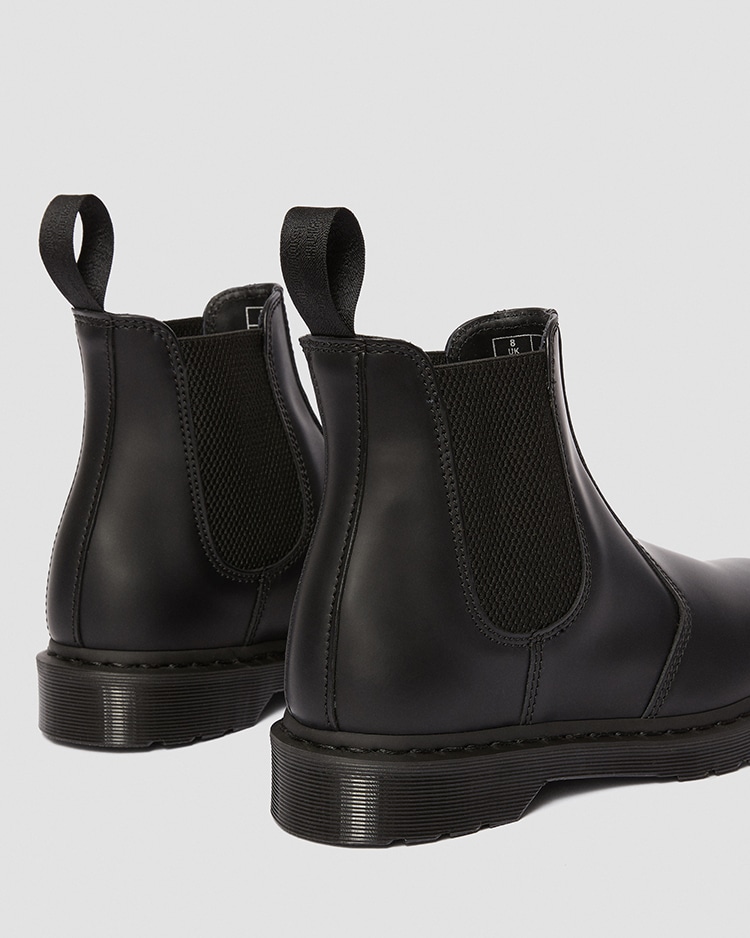 Dr.Martens　ドクターマーチン　ショートブーツ 2976 黒　24cm購入したいです