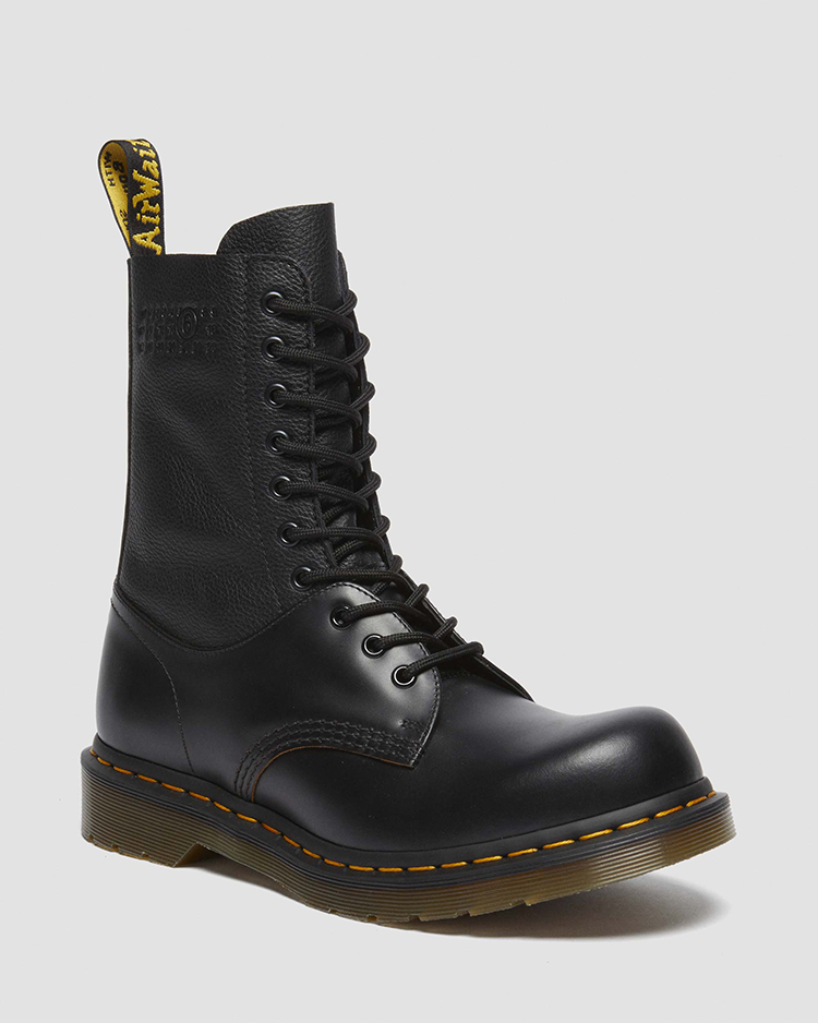 1490 TWIST MM6 10 ホール ブーツ | ドクターマーチン公式オンラインショップ｜Dr.Martens