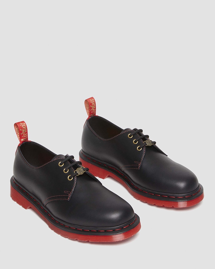 Dr.Martens レインボーグリッター　3アイホール　UK4