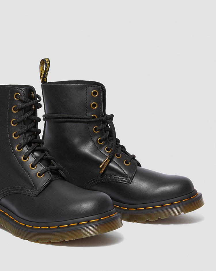 1460 Wanama 8 ホール ブーツ ドクターマーチン公式オンラインショップ Dr Martens