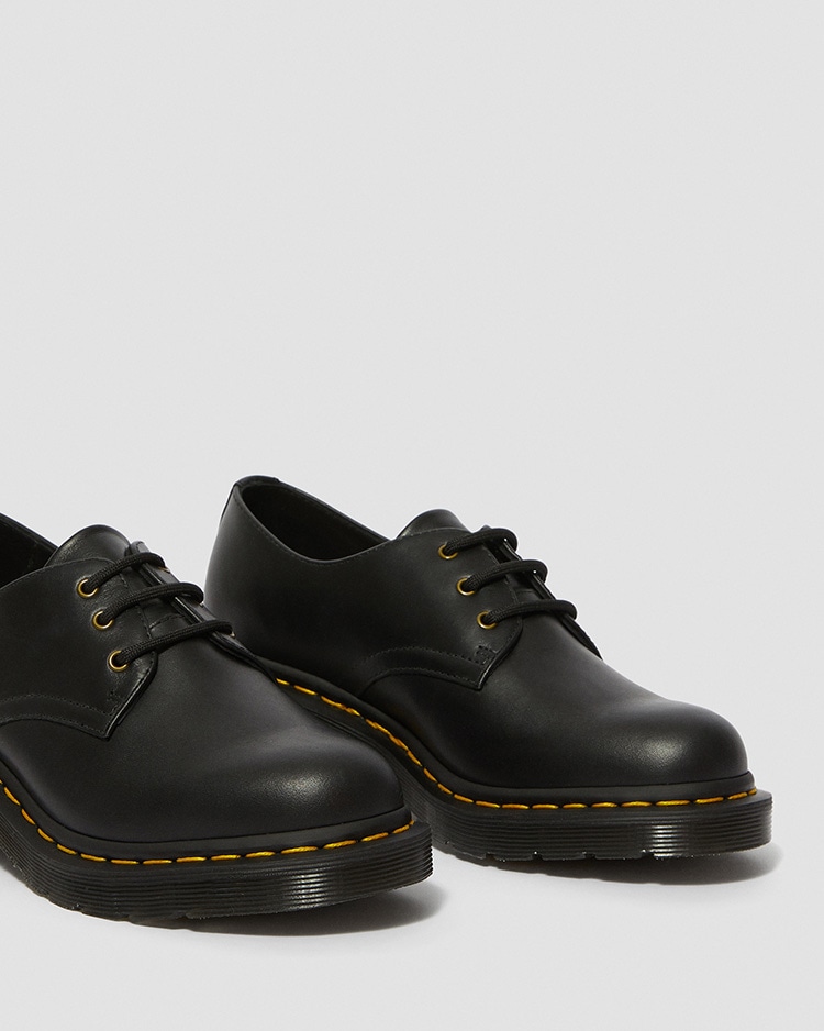 Amory 3 ホール シューズ ドクターマーチン公式オンラインショップ Dr Martens