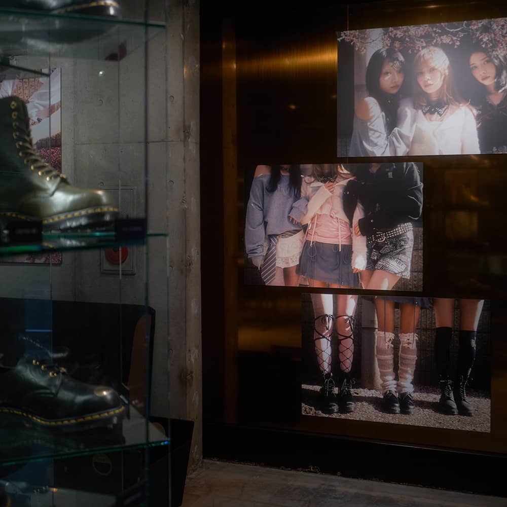 Dr. Martens SHOWROOM TYO｜Photo Exhibition “Pink Petals” by Julie Giesen