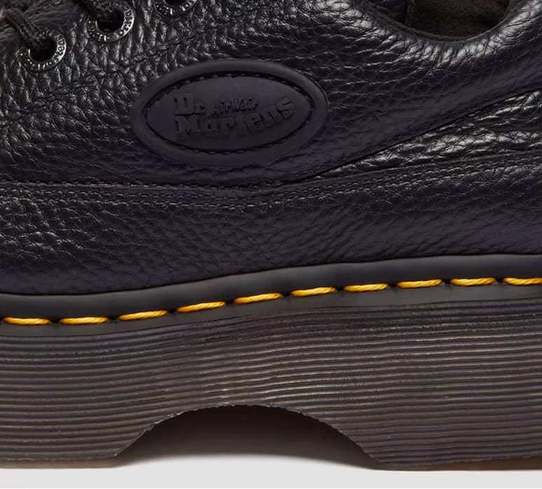 丸みのあるバレルエッジ & アーク状のウエスト