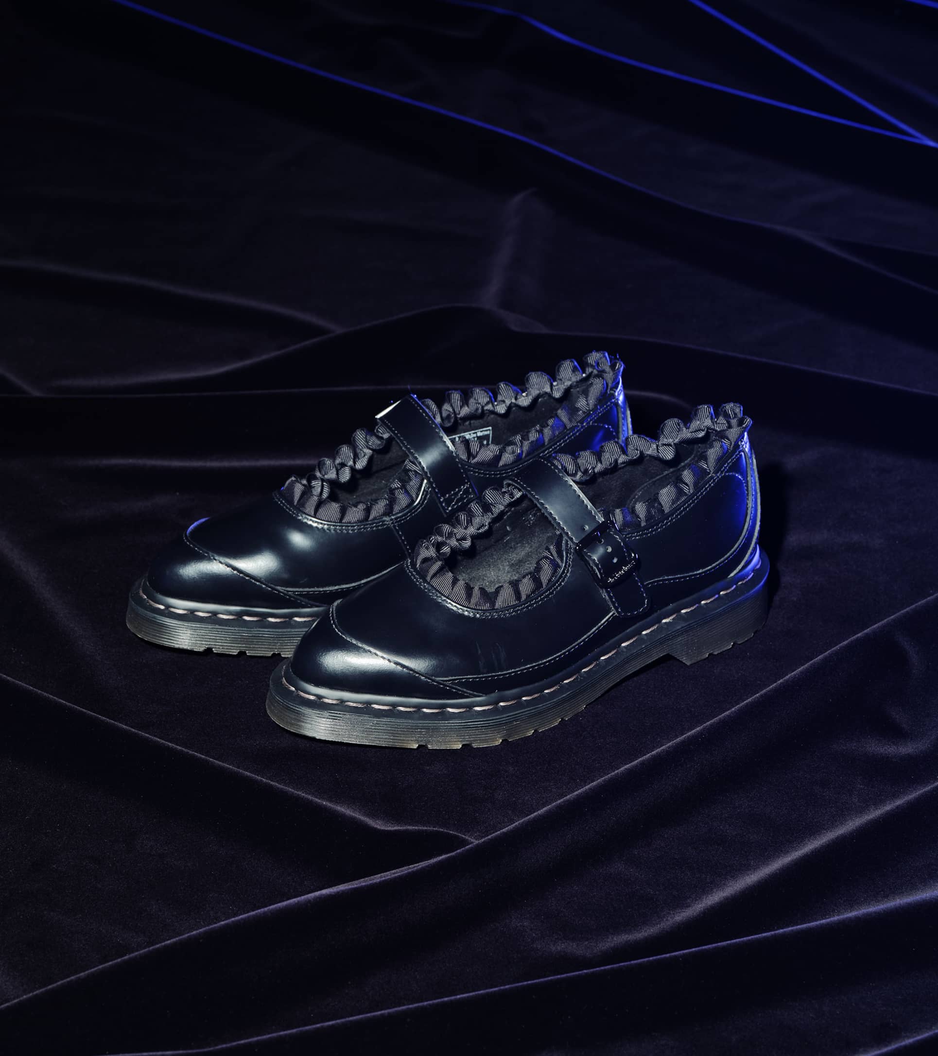 1460 FRILL 8 ホール ブーツ