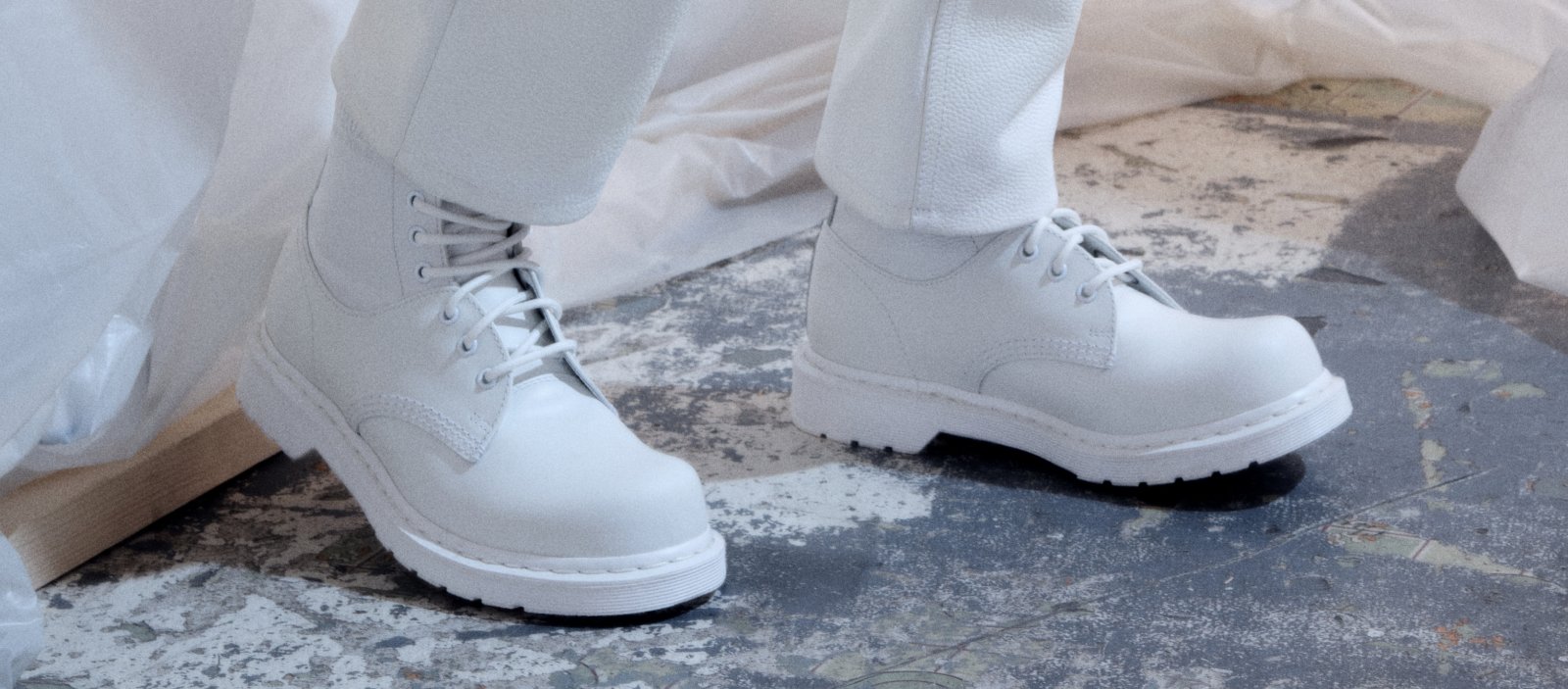 Dr. Martens X AW25 MM6
