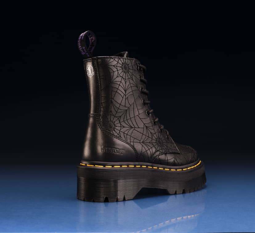 JADON ウェンズデー 8 ホール ブーツ