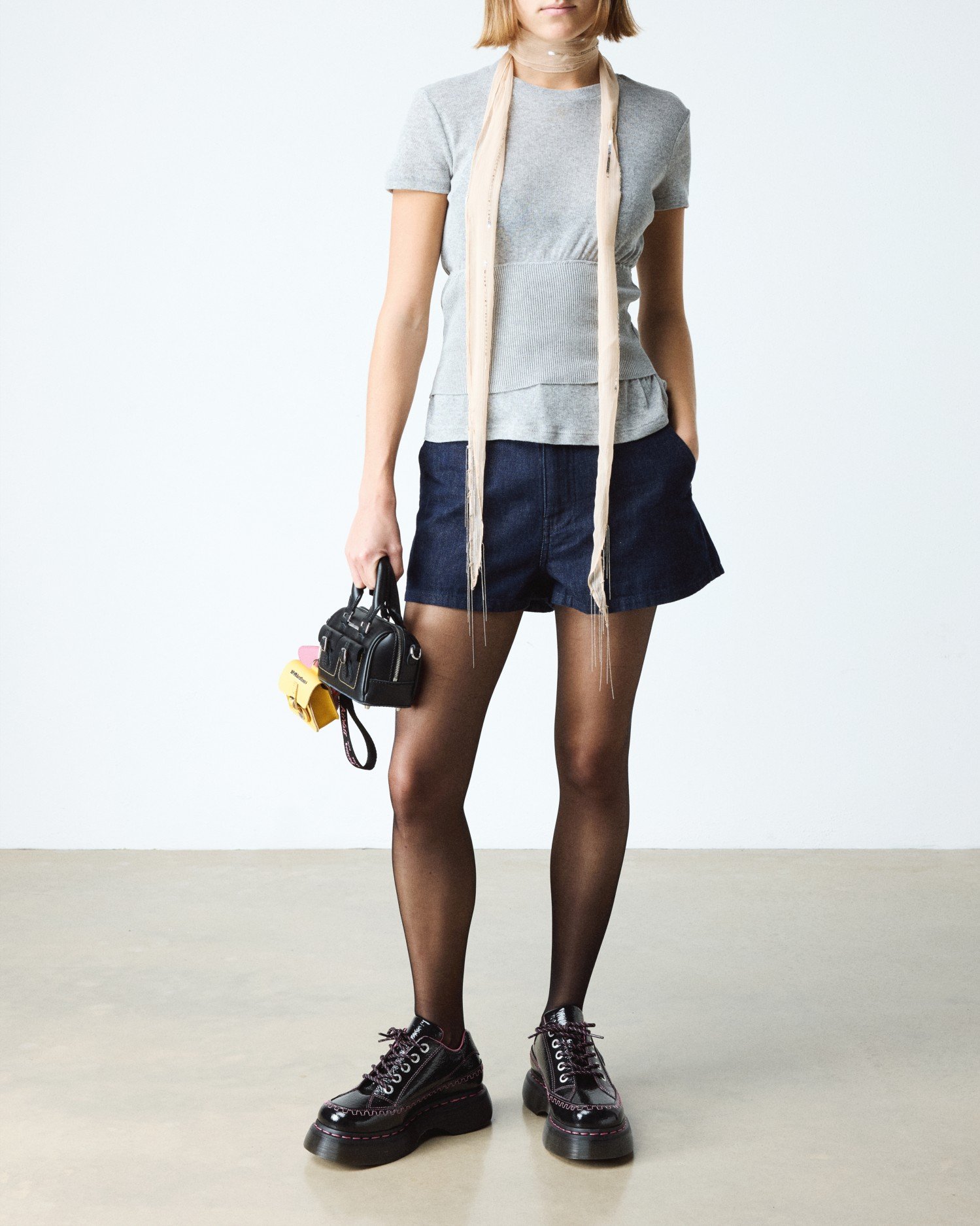 BUZZ 5 ホール シューズ image number 1