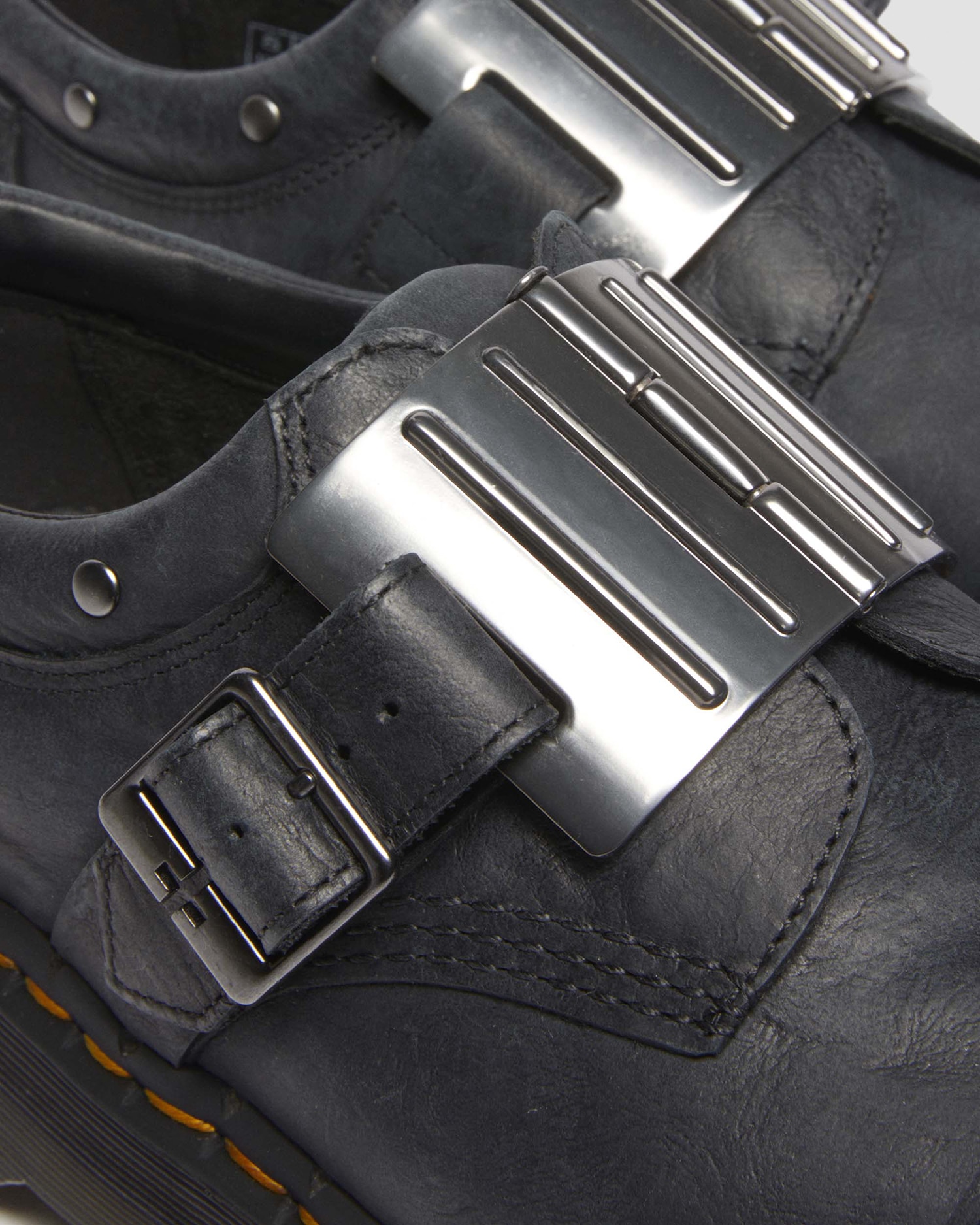 8053 QUAD ヒンジ モンク シューズ | ドクターマーチン公式オンラインショップ｜Dr.Martens - 靴