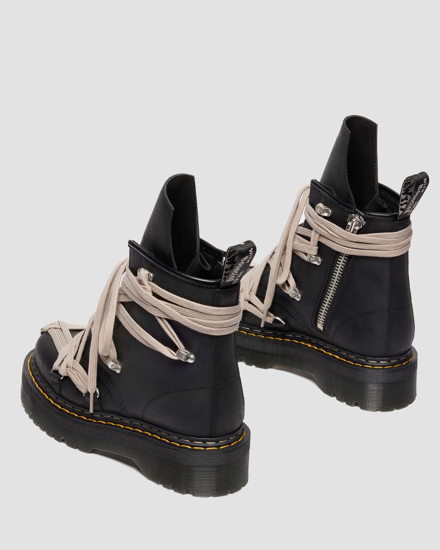 靴 Rick Owens Dr.Martens 1460 Quad Megalace Dr. Martens x Rick Owens DRKSHDW 1460 Quad Sole Megalace® Boot