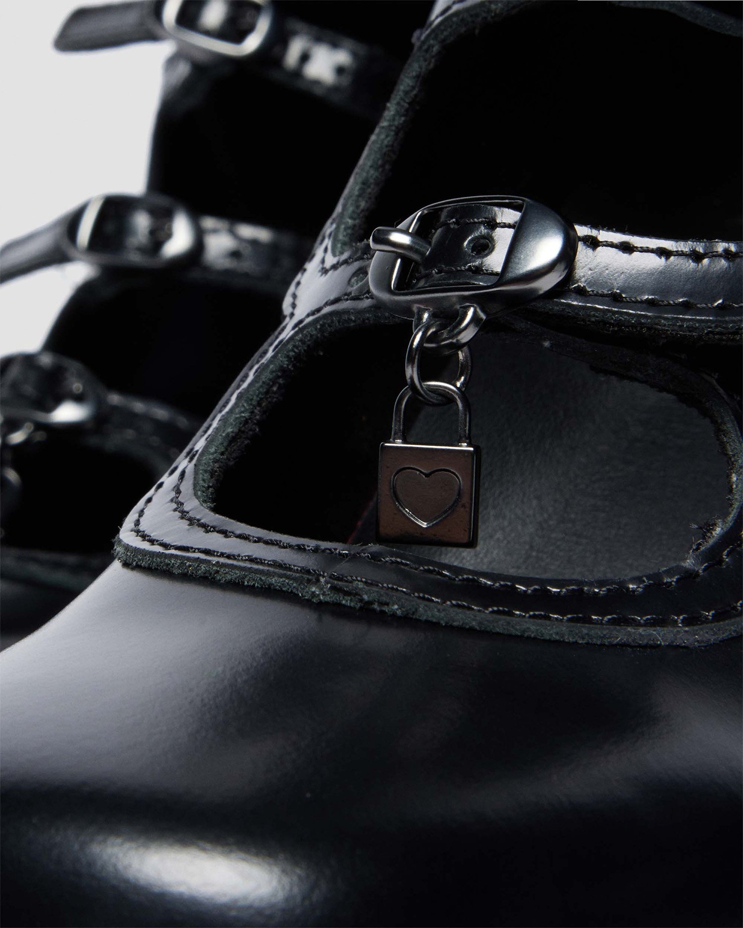 KIKI DM X MARC JACOBS ブーツ image number 1