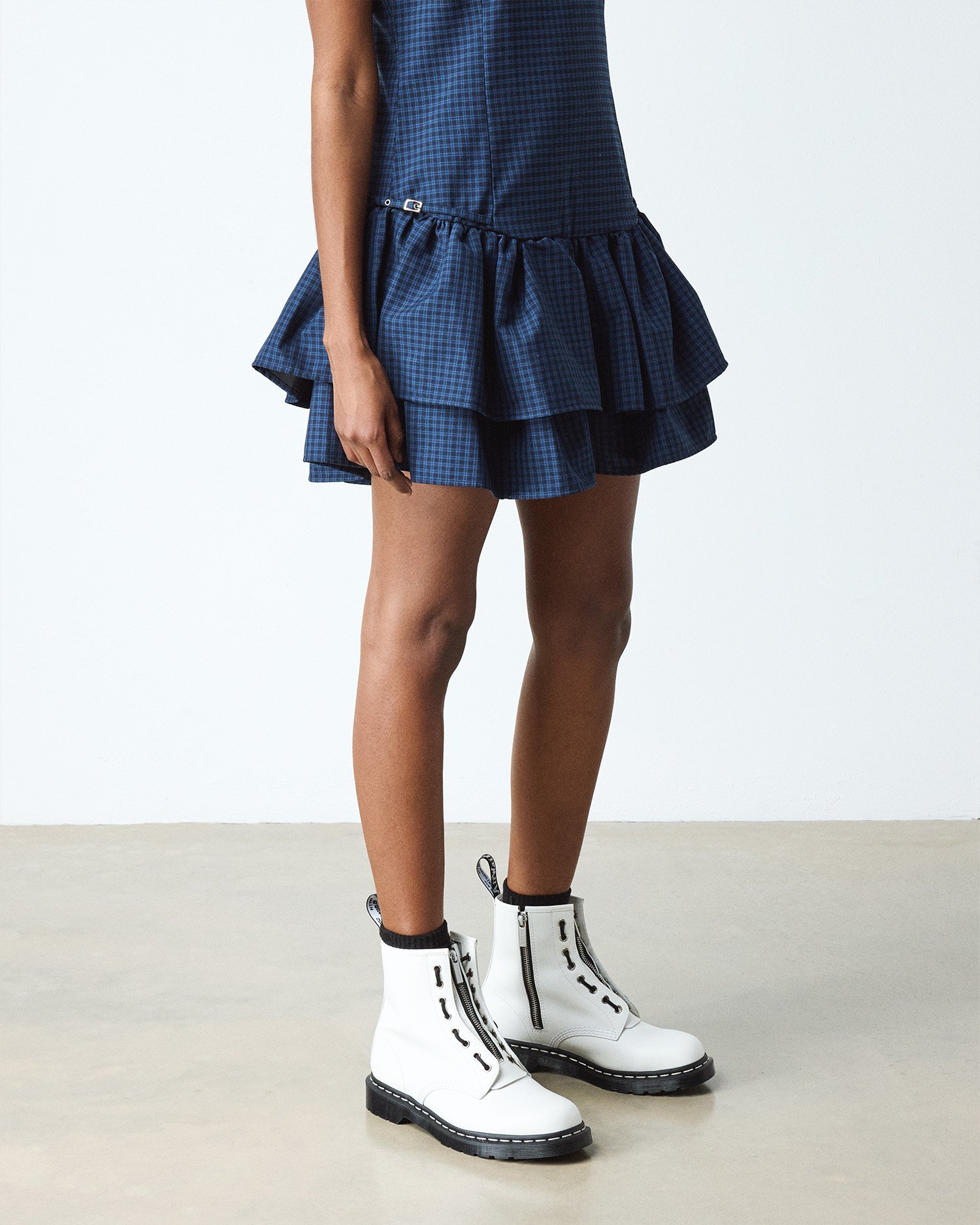 【日本限定】1460 ZIP ホワイトステッチ 8 ホール ブーツ image number 1