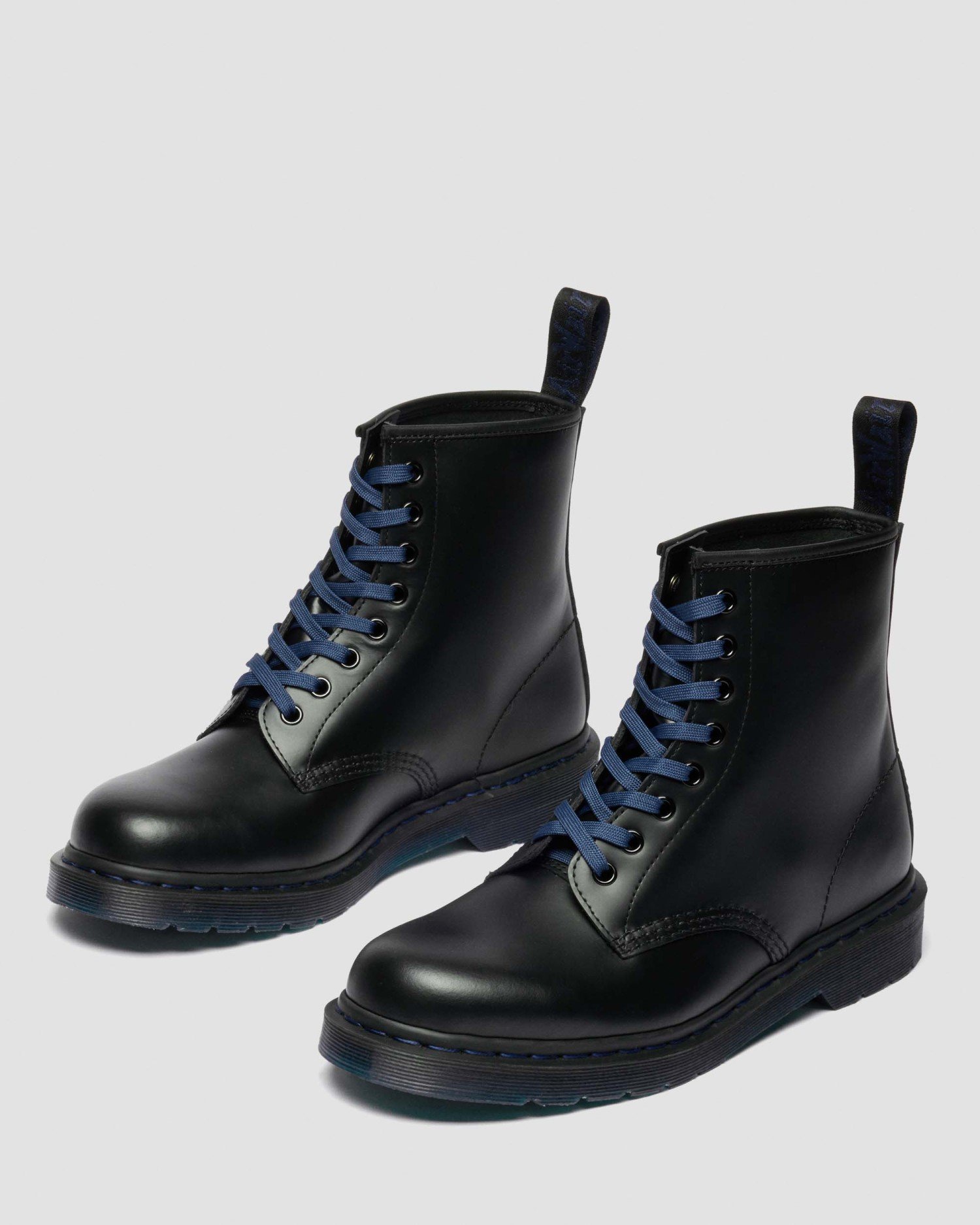 【日本限定】1460 ネイビーソール II 8 ホール ブーツ image number 1