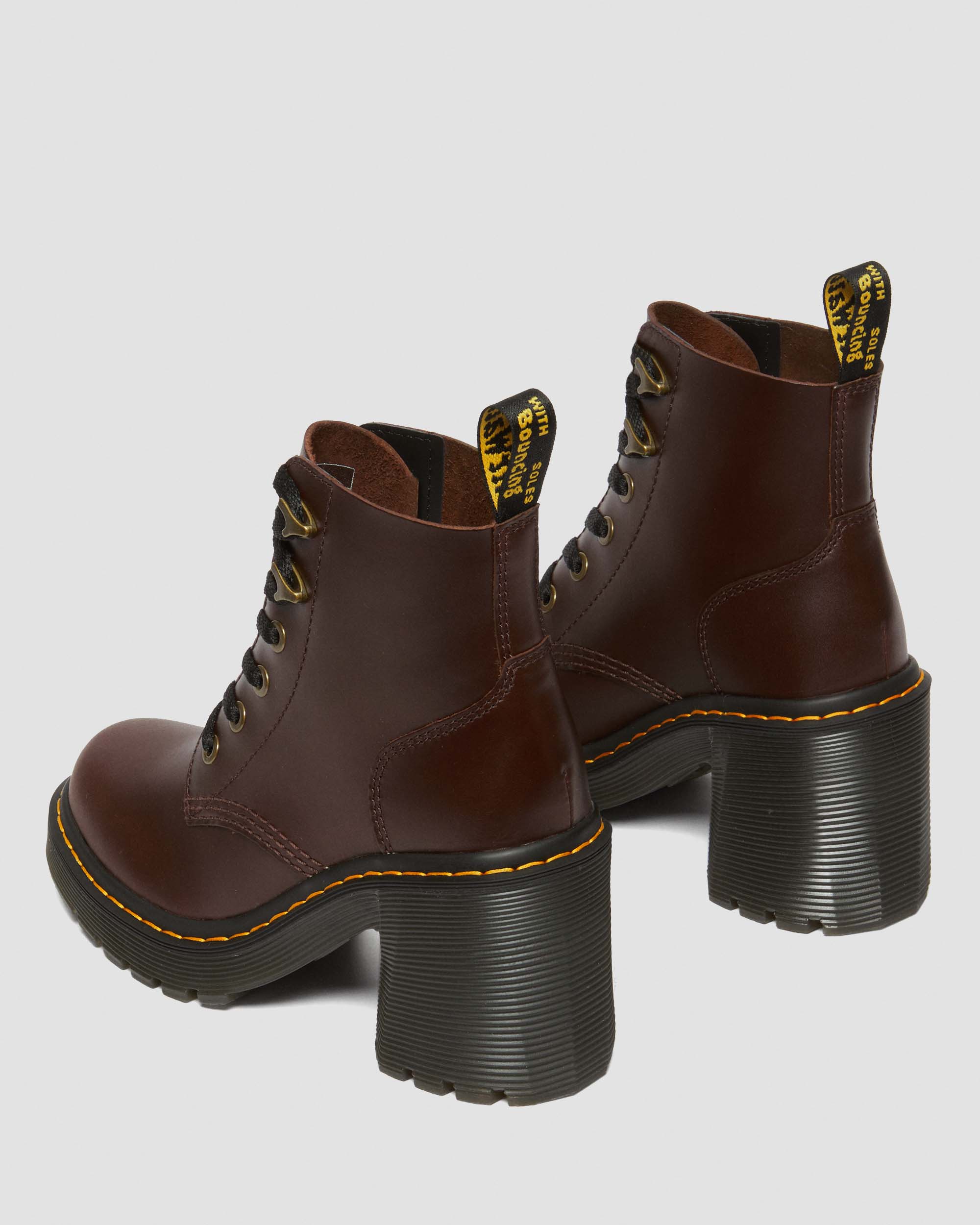 Dr.Martens JESY 6ホール　レースアップブーツ ドクターマーチン JESY 6 タイ ブーツ