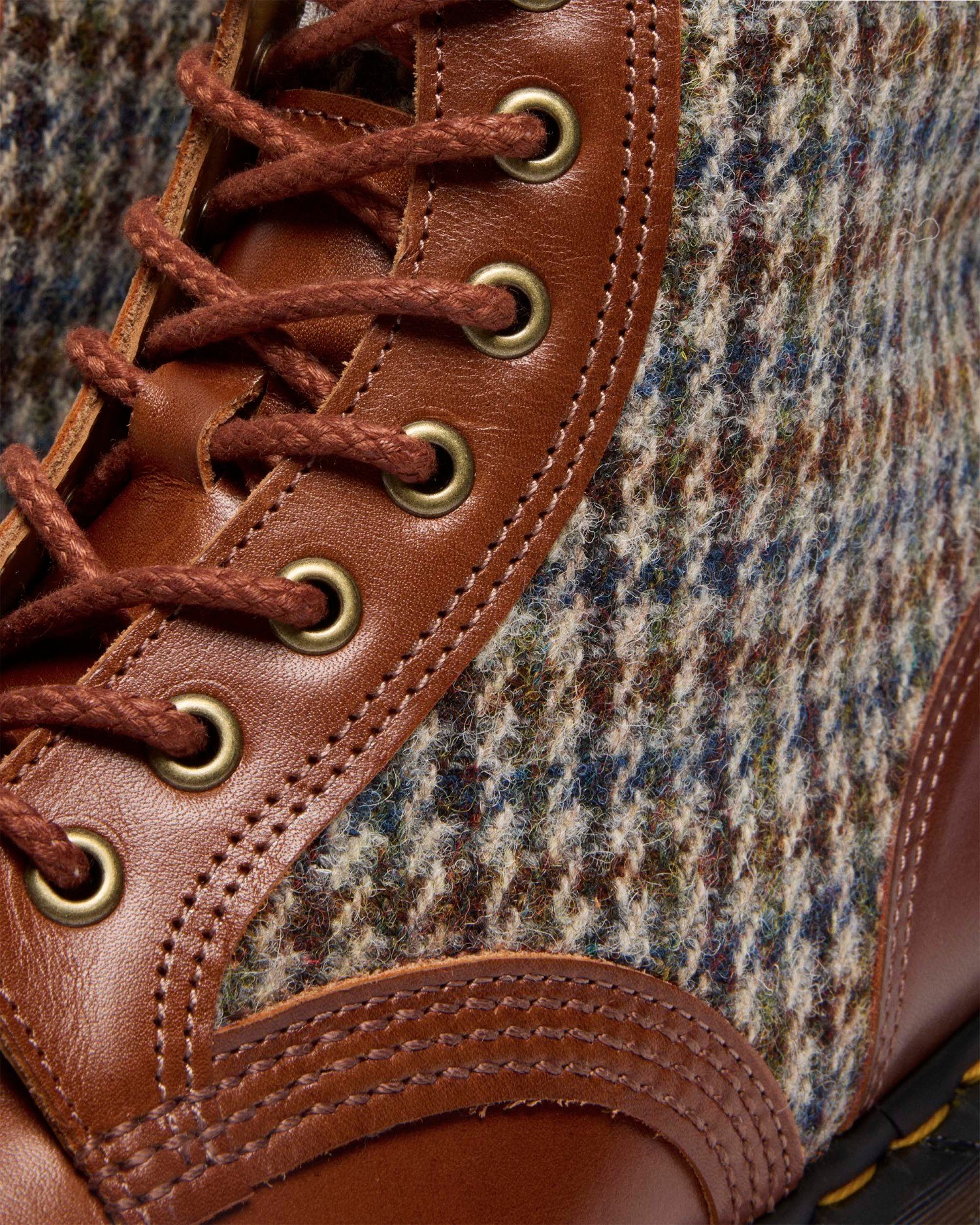 MIE 1460 PASCAL HARRIS TWEED 8 ホール ブーツ image number 6