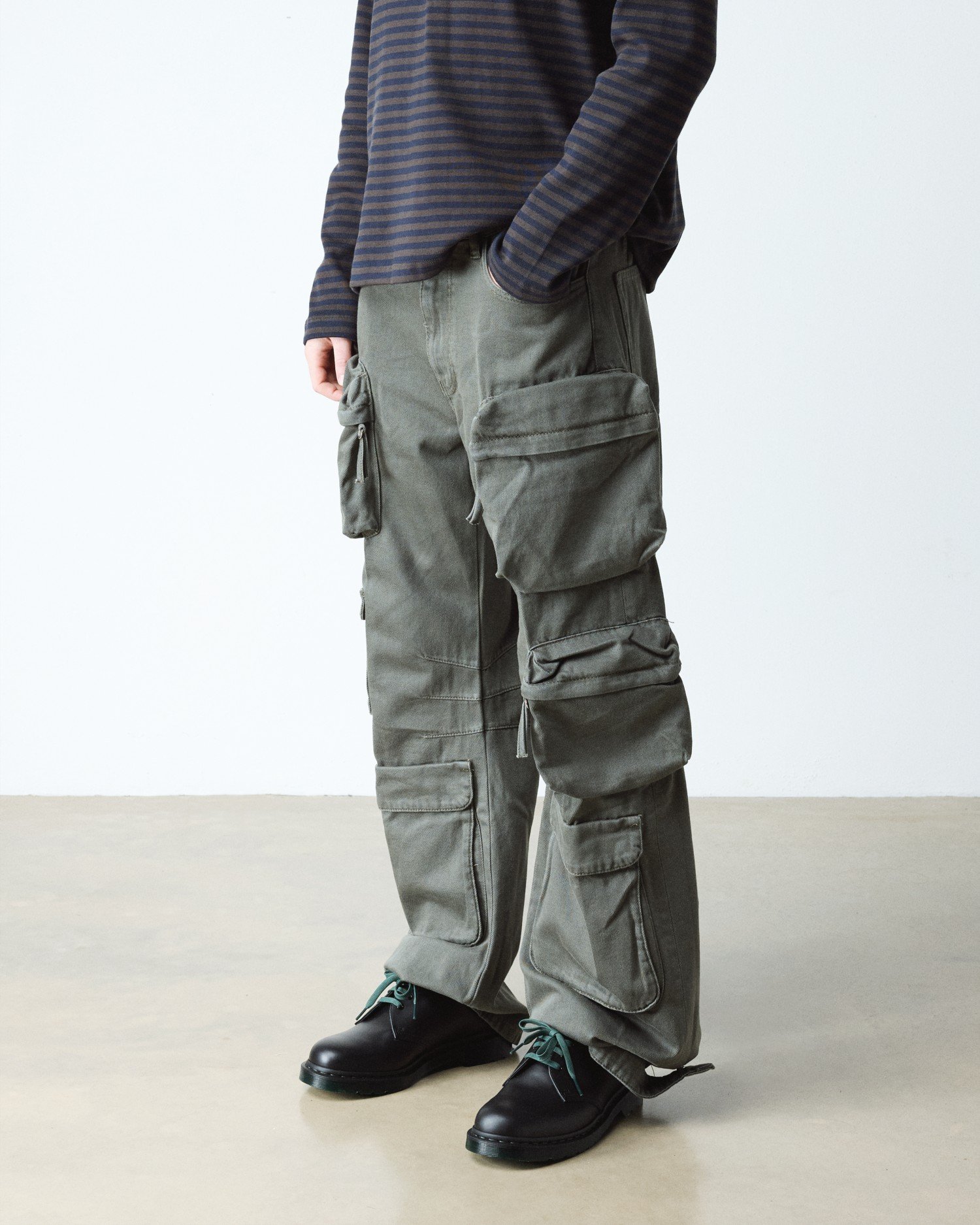 【日本限定】1461 グリーンソール II 3 ホール シューズ image number 2